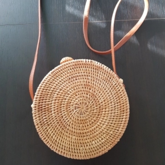 Bali Straw Bag - Picture 2 of 7